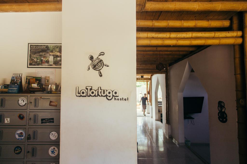 La Tortuga Hostel Taganga Exterior photo