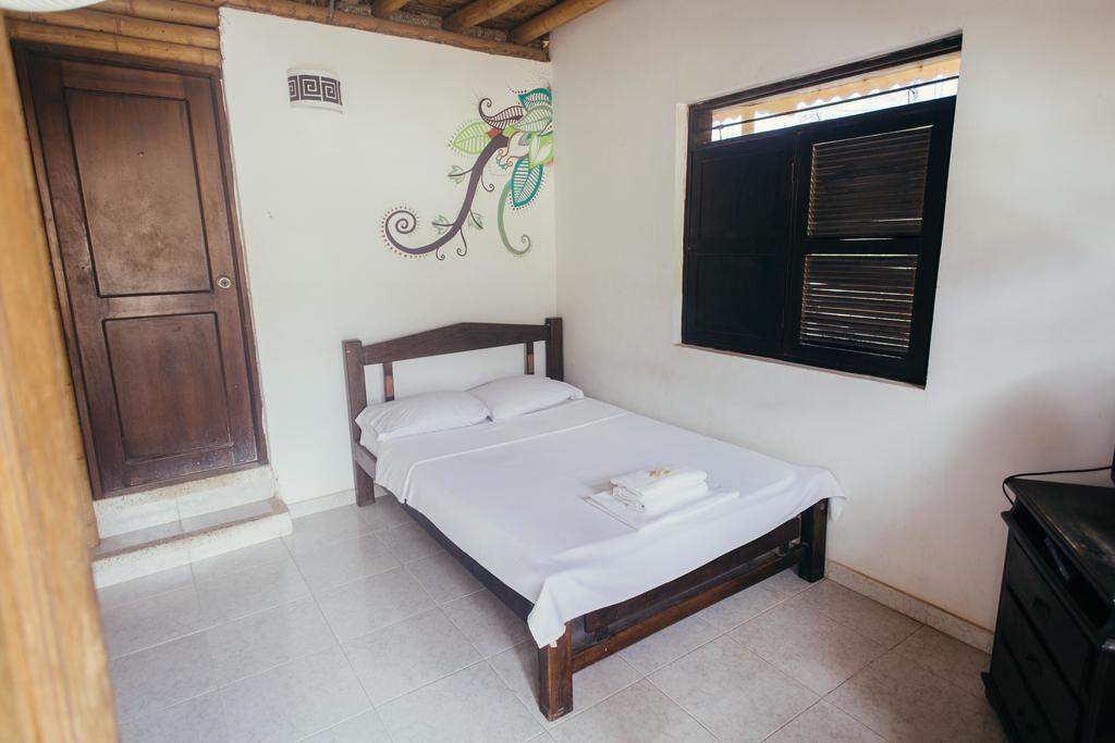 La Tortuga Hostel Taganga Exterior photo